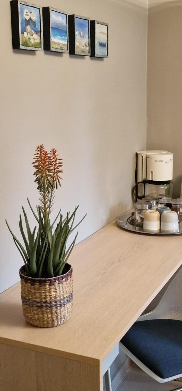 A Cozy Affordable Place at Voula Ateny Zewnętrze zdjęcie